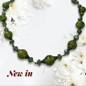 WEDDING CAKE BEADING NECKLACE